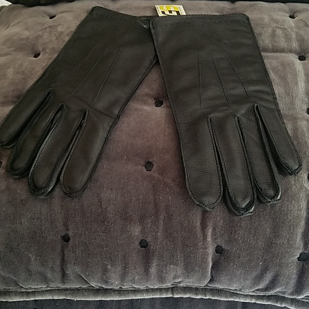 Mens leather gloves